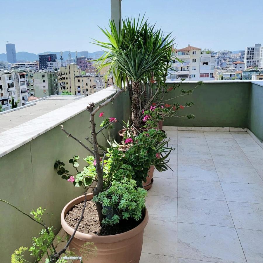 Privatunterkunft With Breathtaking View Just 10 Mins From The Center *